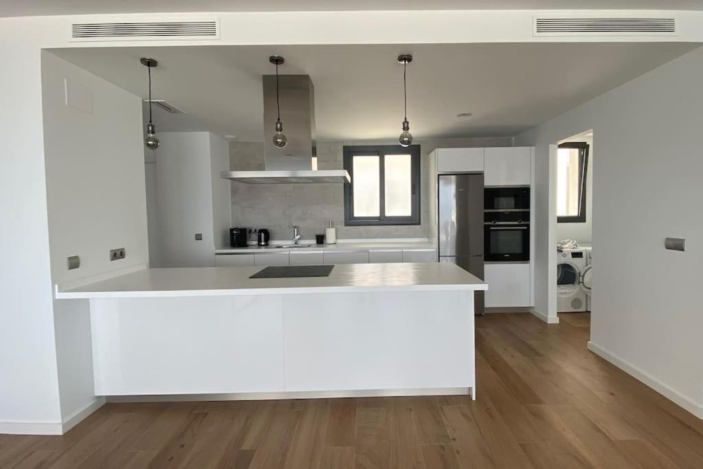 Luxurious Penthouse With Huge Panoramic Terrace Διαμέρισμα San Roque  Εξωτερικό φωτογραφία