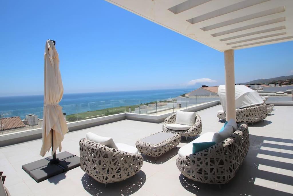 Luxurious Penthouse With Huge Panoramic Terrace Διαμέρισμα San Roque  Εξωτερικό φωτογραφία