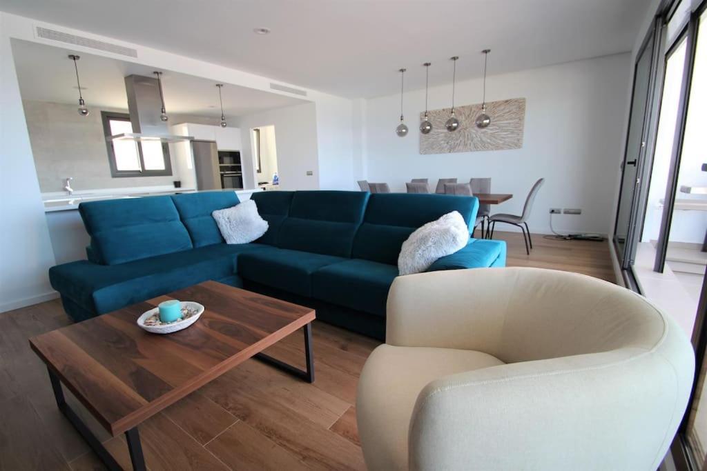 Luxurious Penthouse With Huge Panoramic Terrace Διαμέρισμα San Roque  Εξωτερικό φωτογραφία