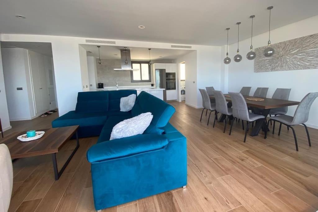 Luxurious Penthouse With Huge Panoramic Terrace Διαμέρισμα San Roque  Εξωτερικό φωτογραφία